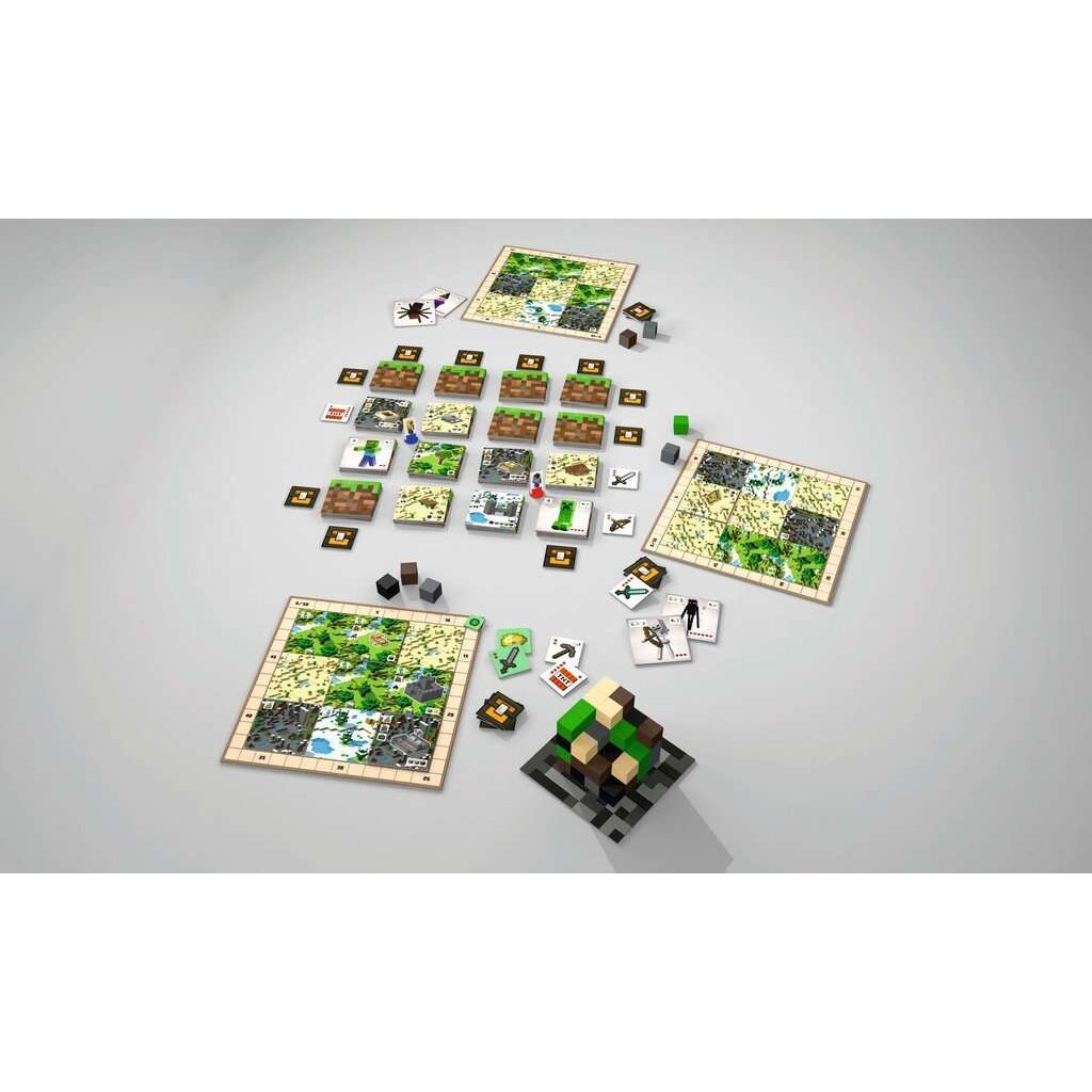 RAVENSBURGER Minecraft Builders & Biomes Game