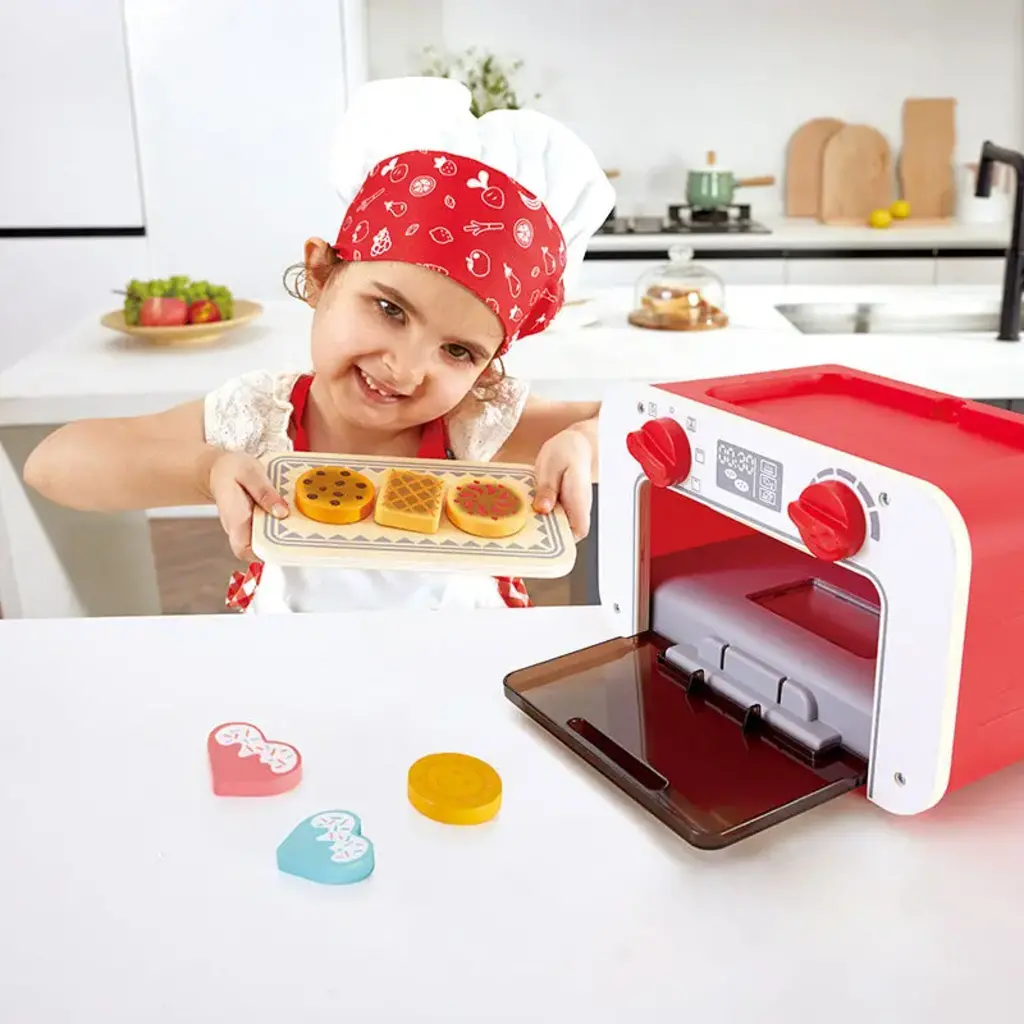 HAPE INTERNATIONAL My Baking Oven with Magic Cookies