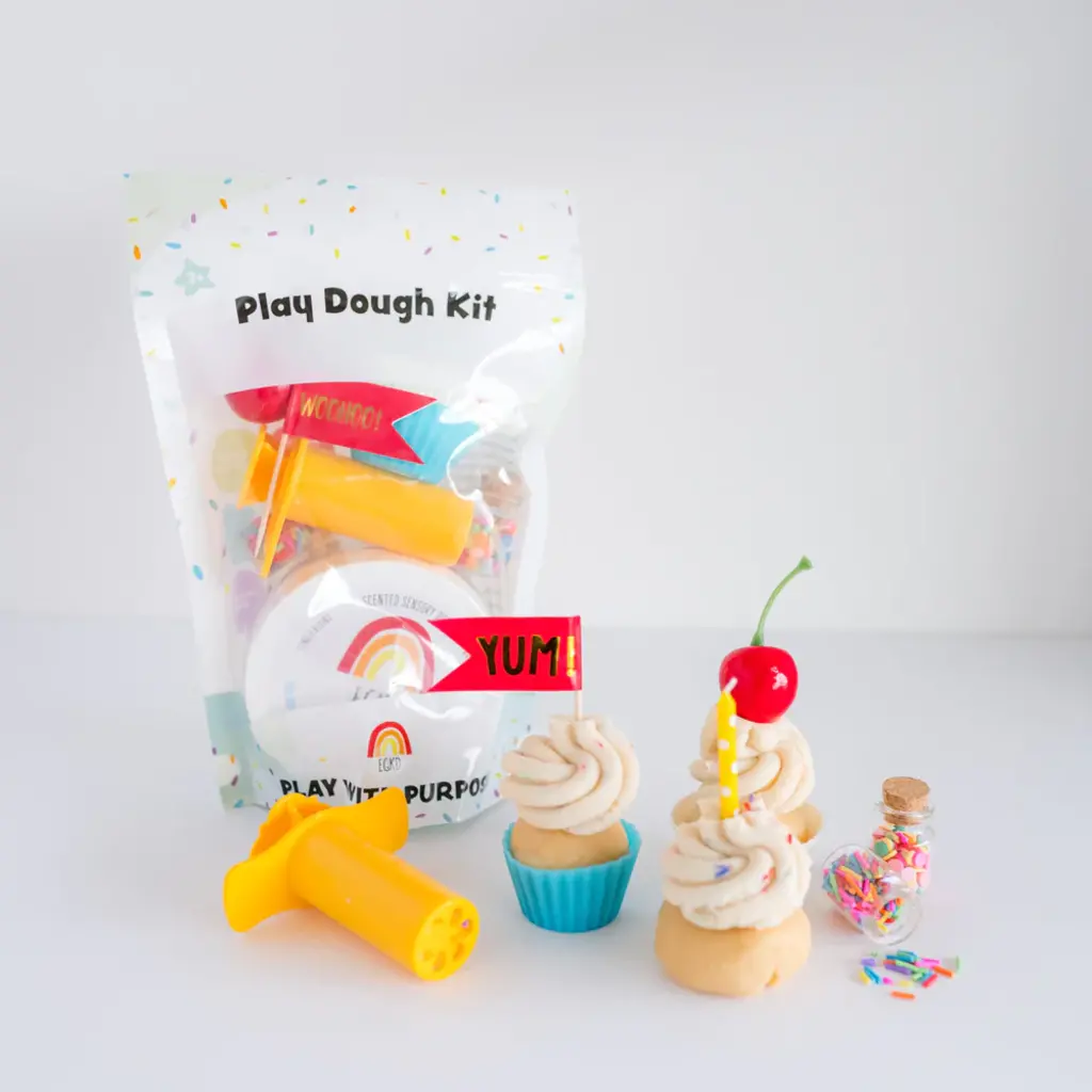 EARTH GROWN KIDDOUGHS Cupcake Sensory Dough Play Kit