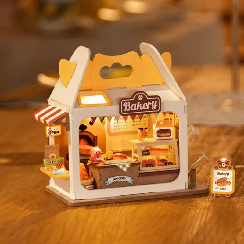 ROBOTIME Teddy's Breadbox (RT)