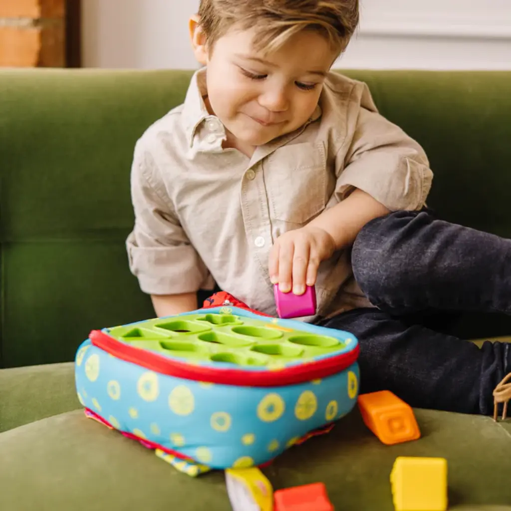 MELISSA & DOUG Take Along Shape Sorter