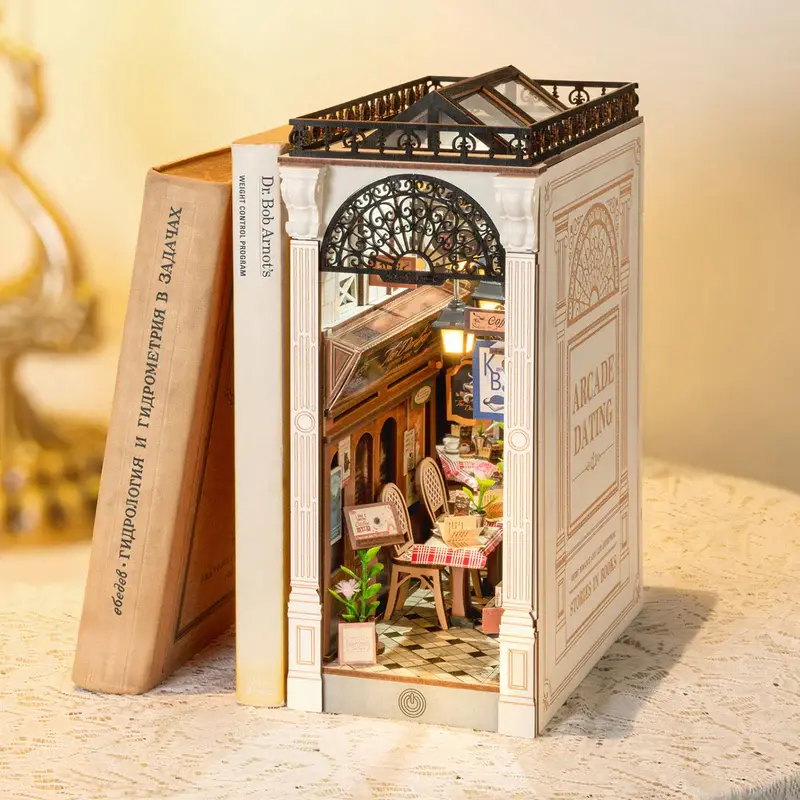 ROBOTIME Arcade Dating Book Nook (RT)
