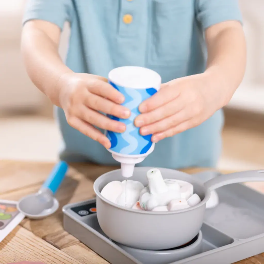 MELISSA & DOUG Simmer & Stir Stove Top Play Set
