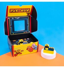 FIZZ CREATIONS Pac-Man Plug and Play! TV Game