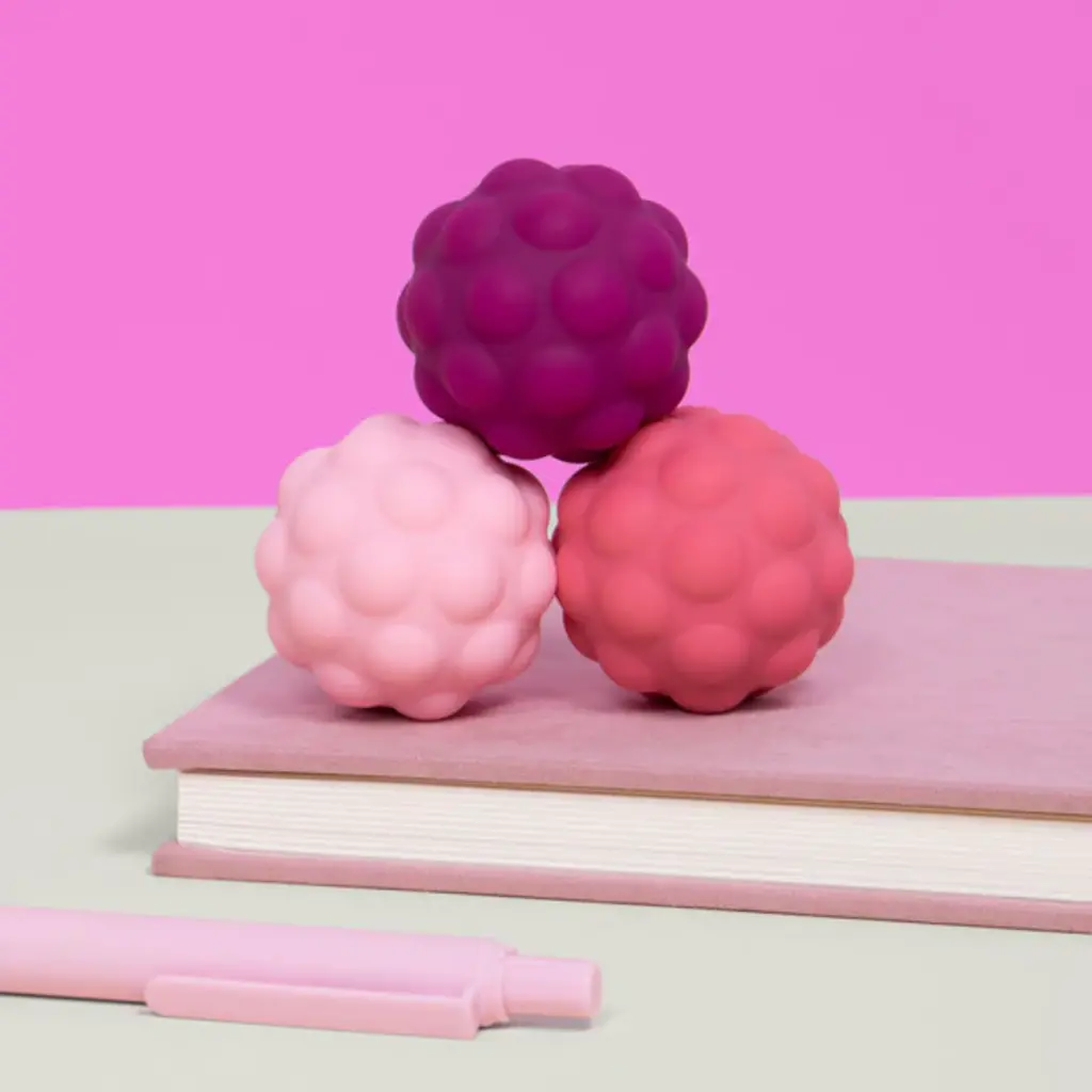 RETROSPECTIVE GOODS Odds Silicone Magnets - Purple