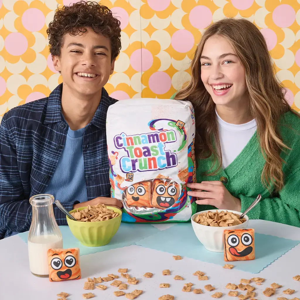 ISCREAM Cinnamon Toast Crunch Interactive Pillow