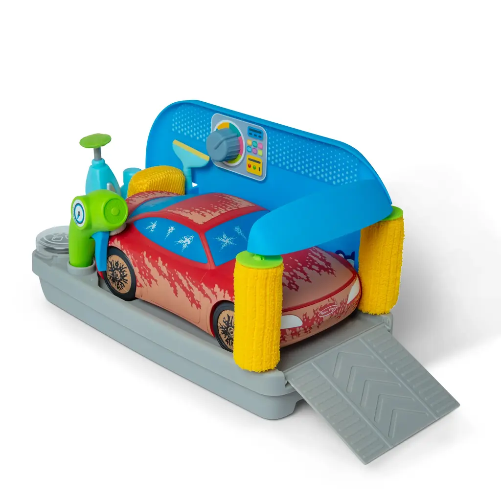 MELISSA & DOUG Spray & Shine Car Wash