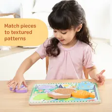 MELISSA & DOUG Forest Friends Touch & Feel Puzzle