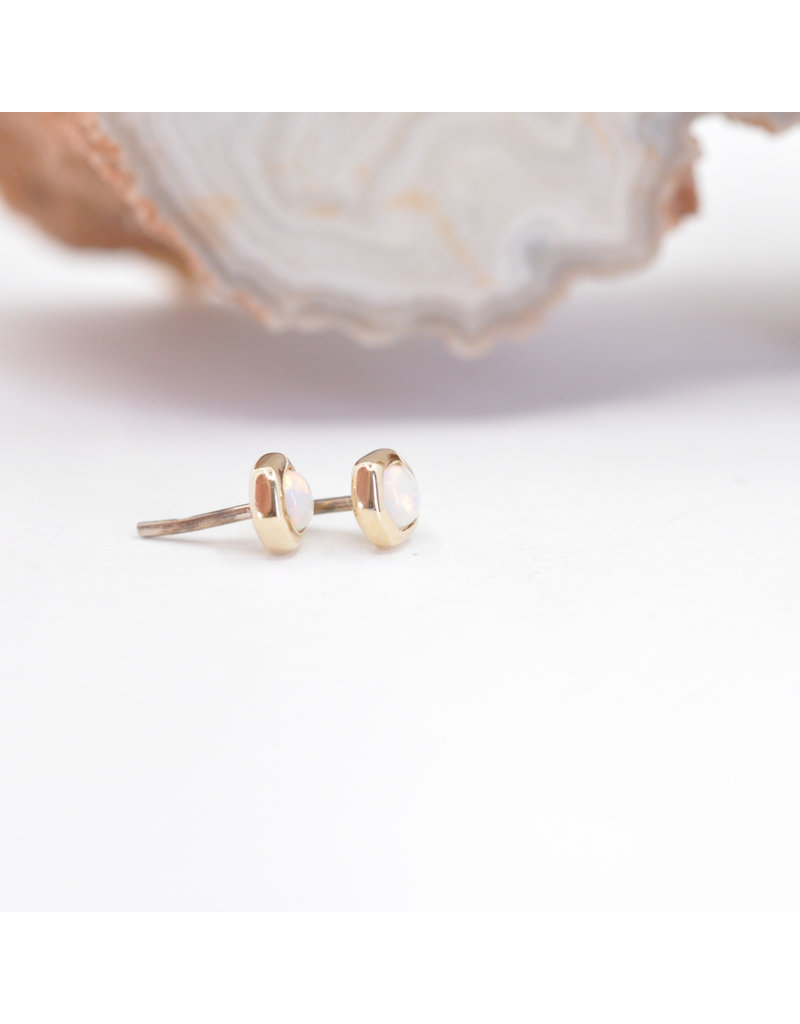 BVLA 3mm Honeycomb with 2mm Synthetic White Opal Cabochon in 14k Yellow Gold Threadless Ends