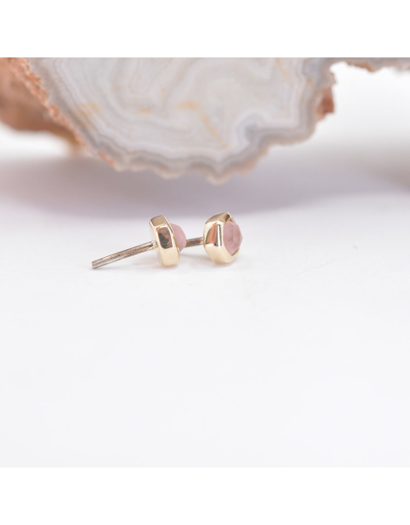 BVLA 3mm Honeycomb with 2mm Sandblasted Rose Quartz Cabochon in 14k Yellow Gold Threadless Ends