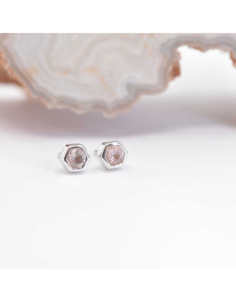 BVLA 3mm Honeycomb with 2mm Faceted Oregon Sunstone in 14k White Gold Threadless Ends
