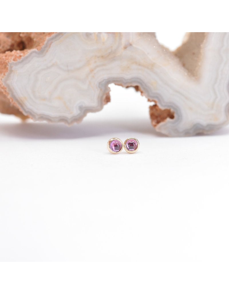 BVLA 2mm Cup with Grade AA Rhodolite Garnet Cabochon in 14k Yellow Gold Threadless Ends