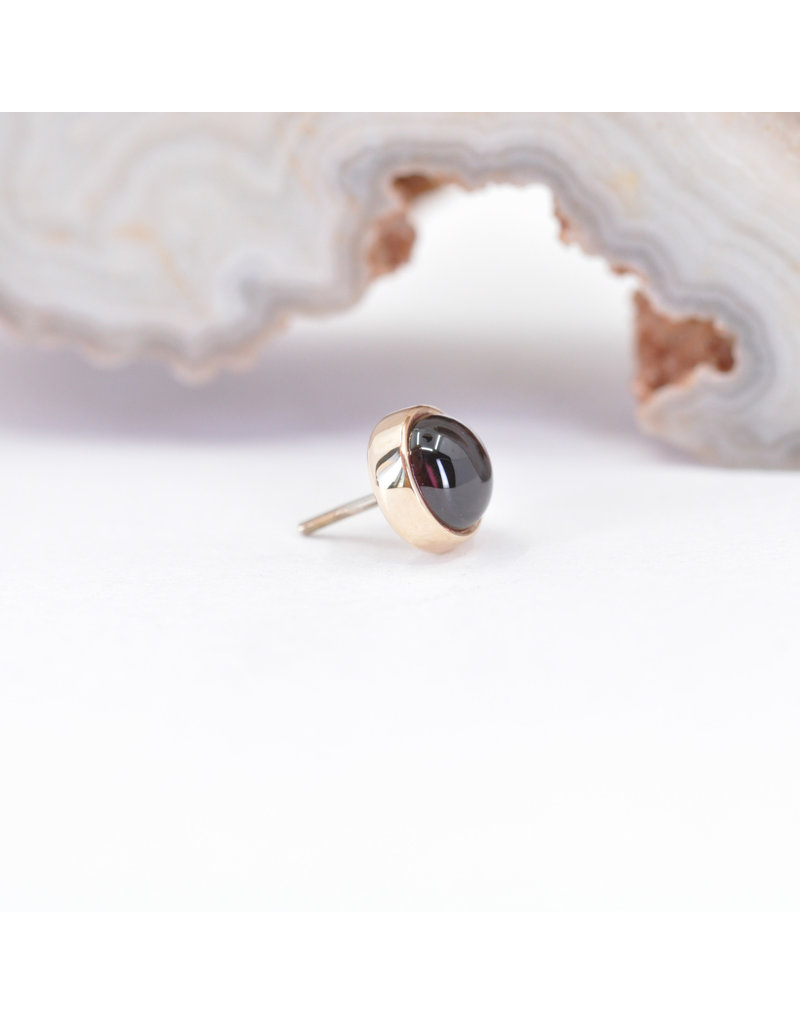 BVLA 4mm Cup with Grade AA Rhodolite Garnet Cabochon in 14k Yellow Gold Threadless Ends