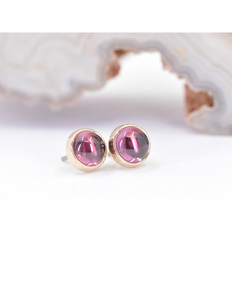 BVLA 4mm Cup with Grade AA Rhodolite Garnet Cabochon in 14k Yellow Gold Threadless Ends