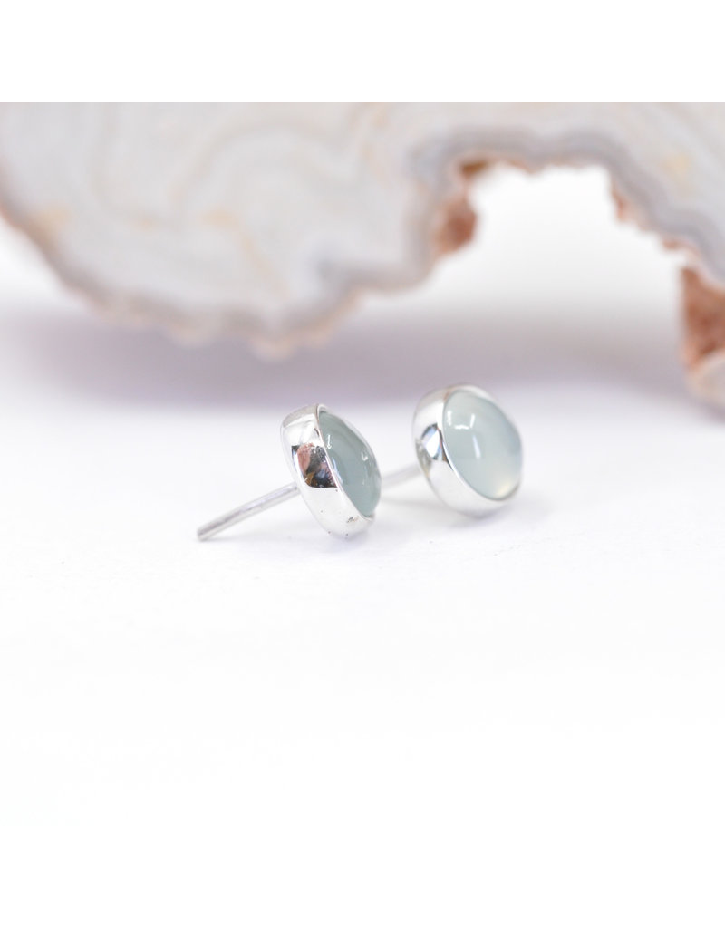 BVLA 4mm Cup with Aqua Chalcedony Cabochon in 14k White Gold Threadless Ends