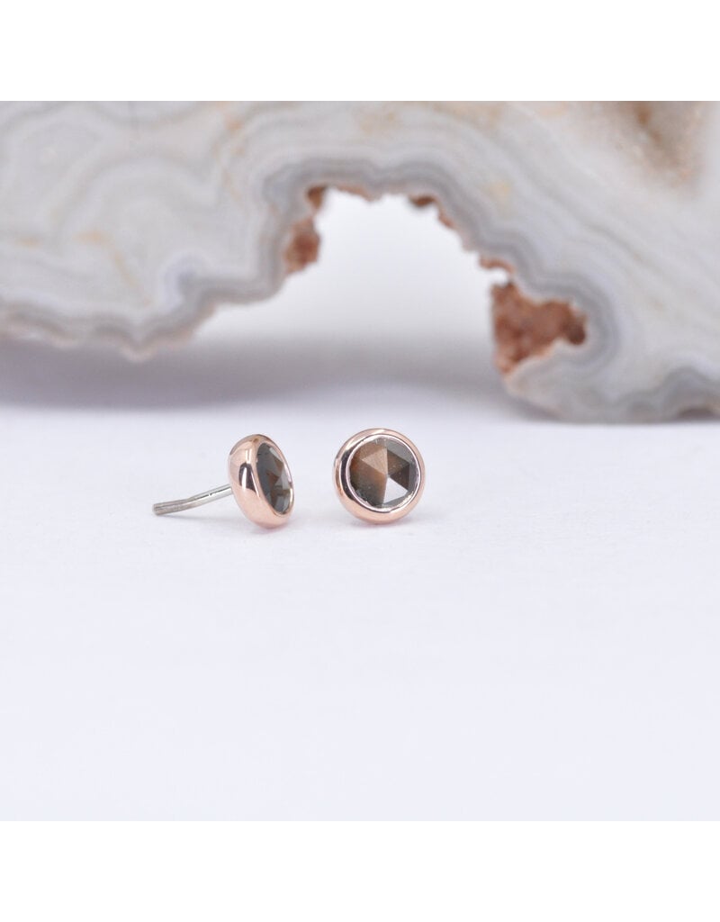 BVLA 3mm Cup with Faceted Zawadi Sapphire in 14k Rose Gold Threadless Ends