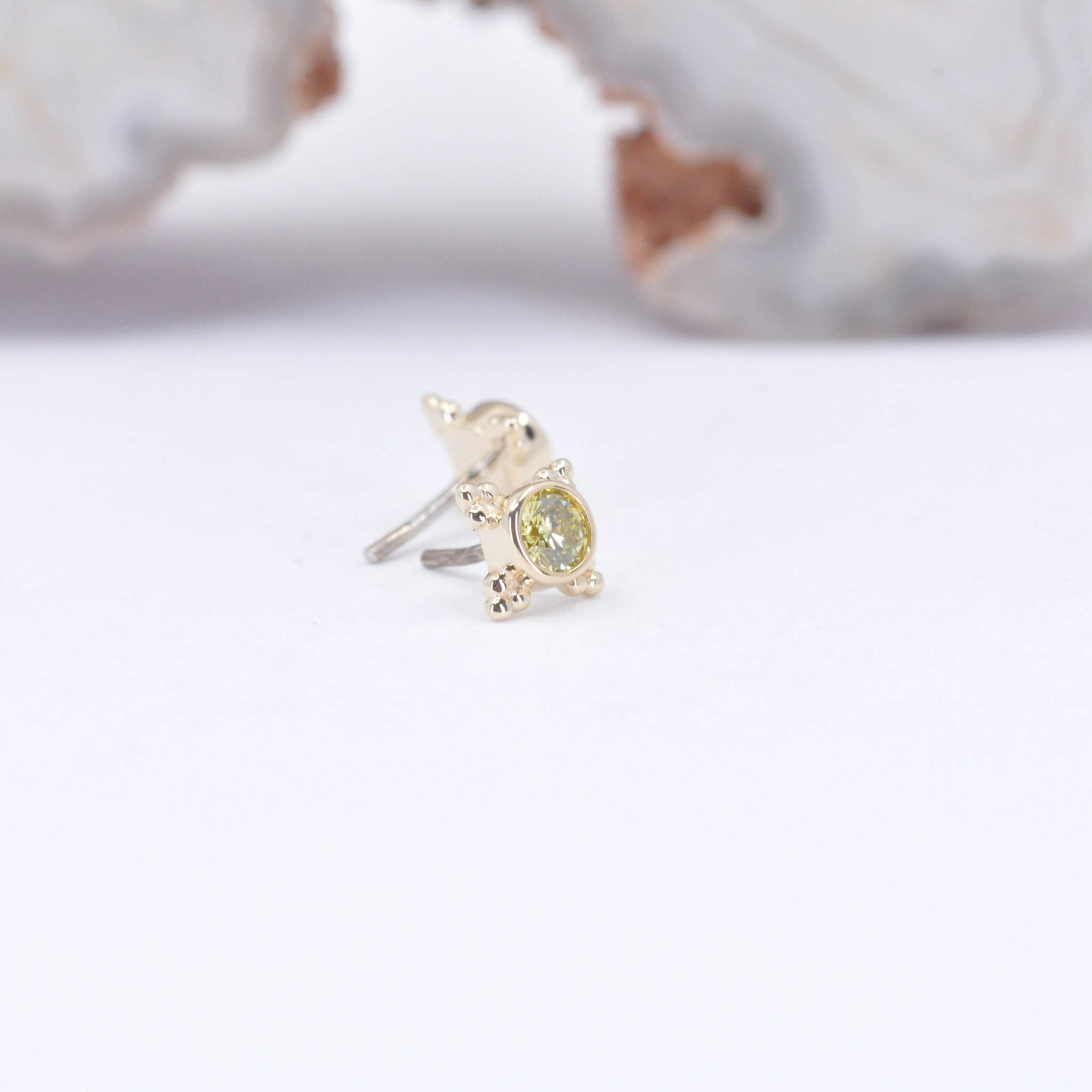 BVLA 14kt & 18kt Gold & Platinum Tiny Nanda 5mm Threadless