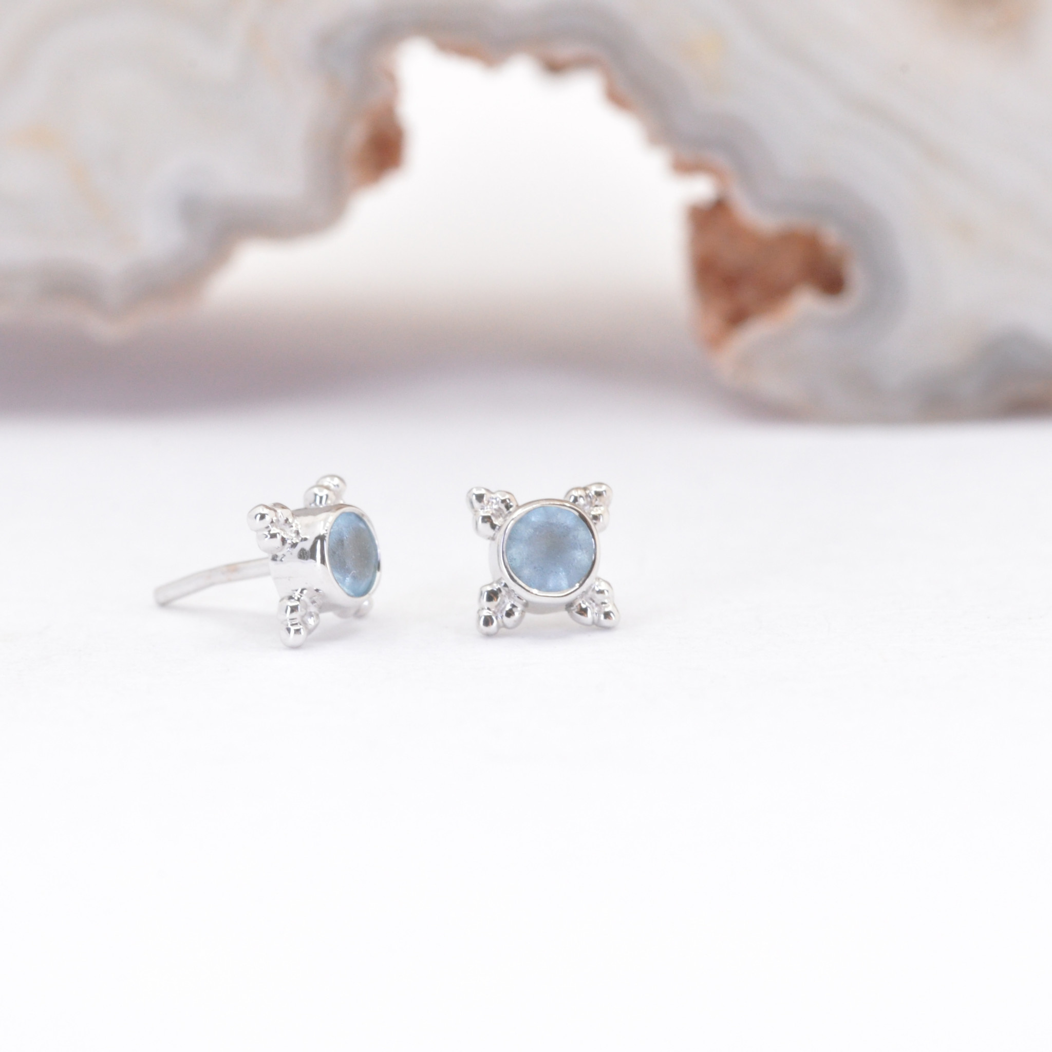 Mini Kandy Sandblasted Swiss Blue Topaz White Gold Threadless Ends