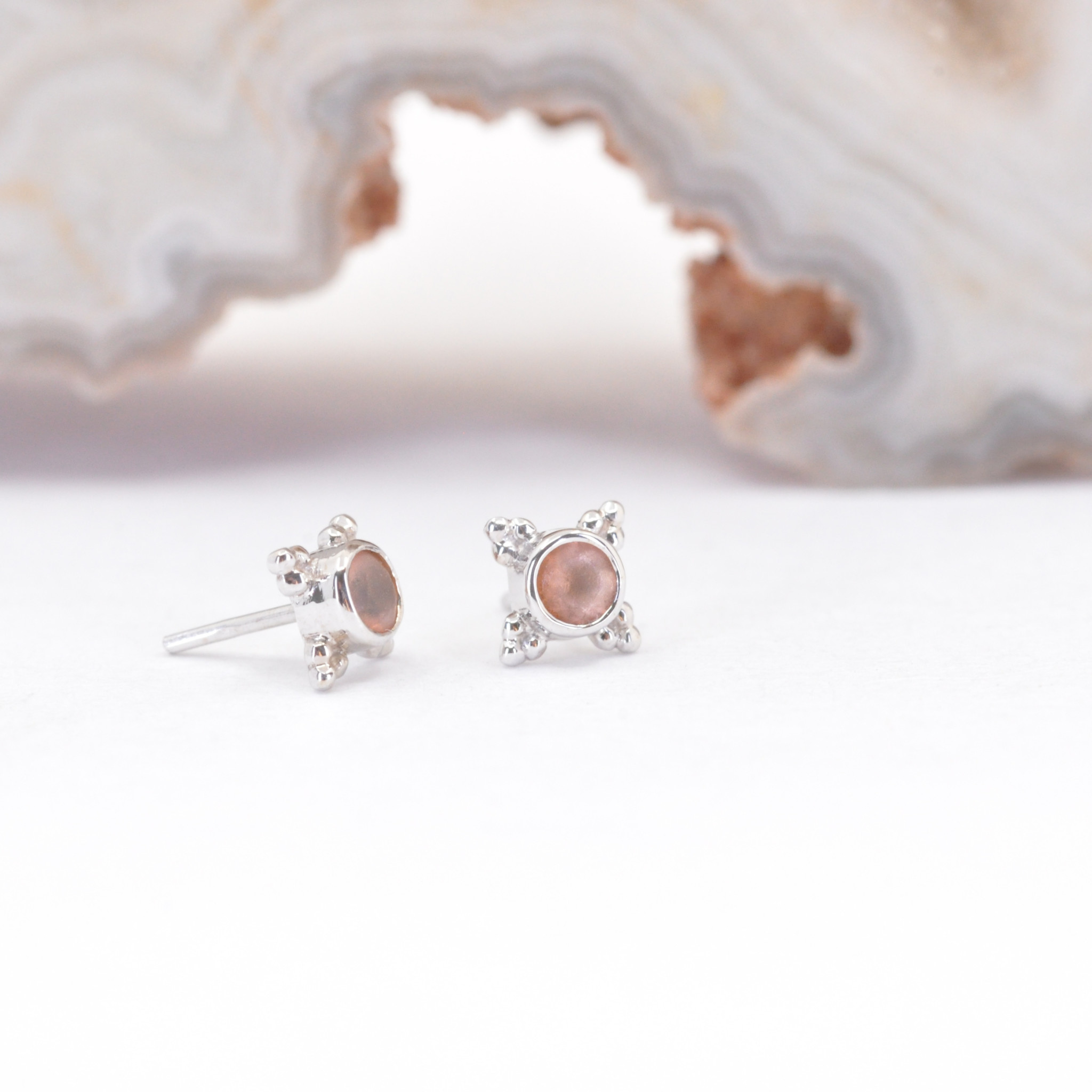 5mm Mini Kandy with Sandblasted Peach Topaz White Gold