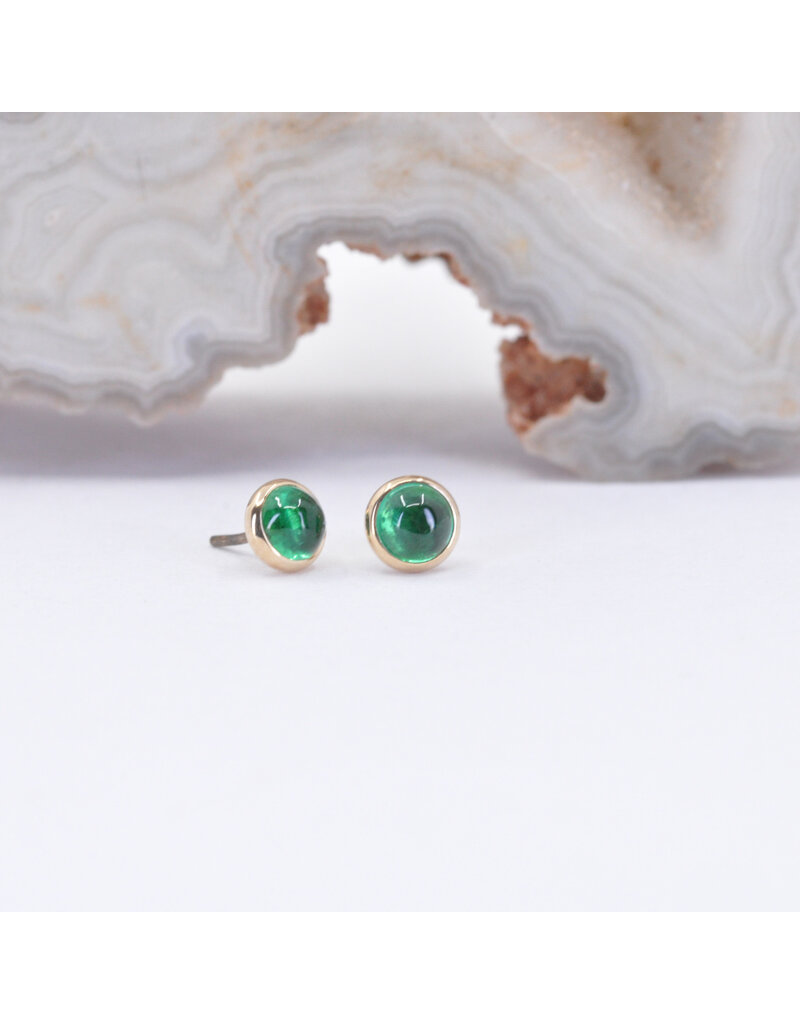 BVLA 3mm Cup with Grade AA Emerald Cabochon in 14k Yellow Gold Threadless Ends