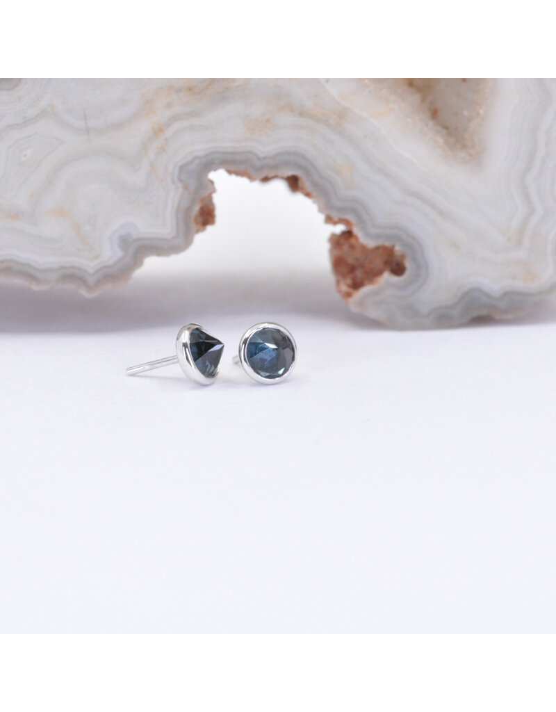 BVLA 3mm Cup with Reverse Set London Blue Topaz in 14k White Gold Threadless Ends