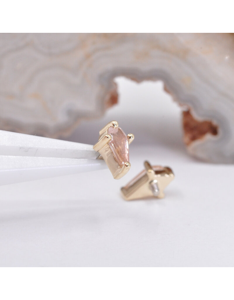 BVLA 4.5x2.5mm Coffin Prong with Faceted Oregon Sunstone in 14k Yellow Gold 16g Threaded End by BVLA!