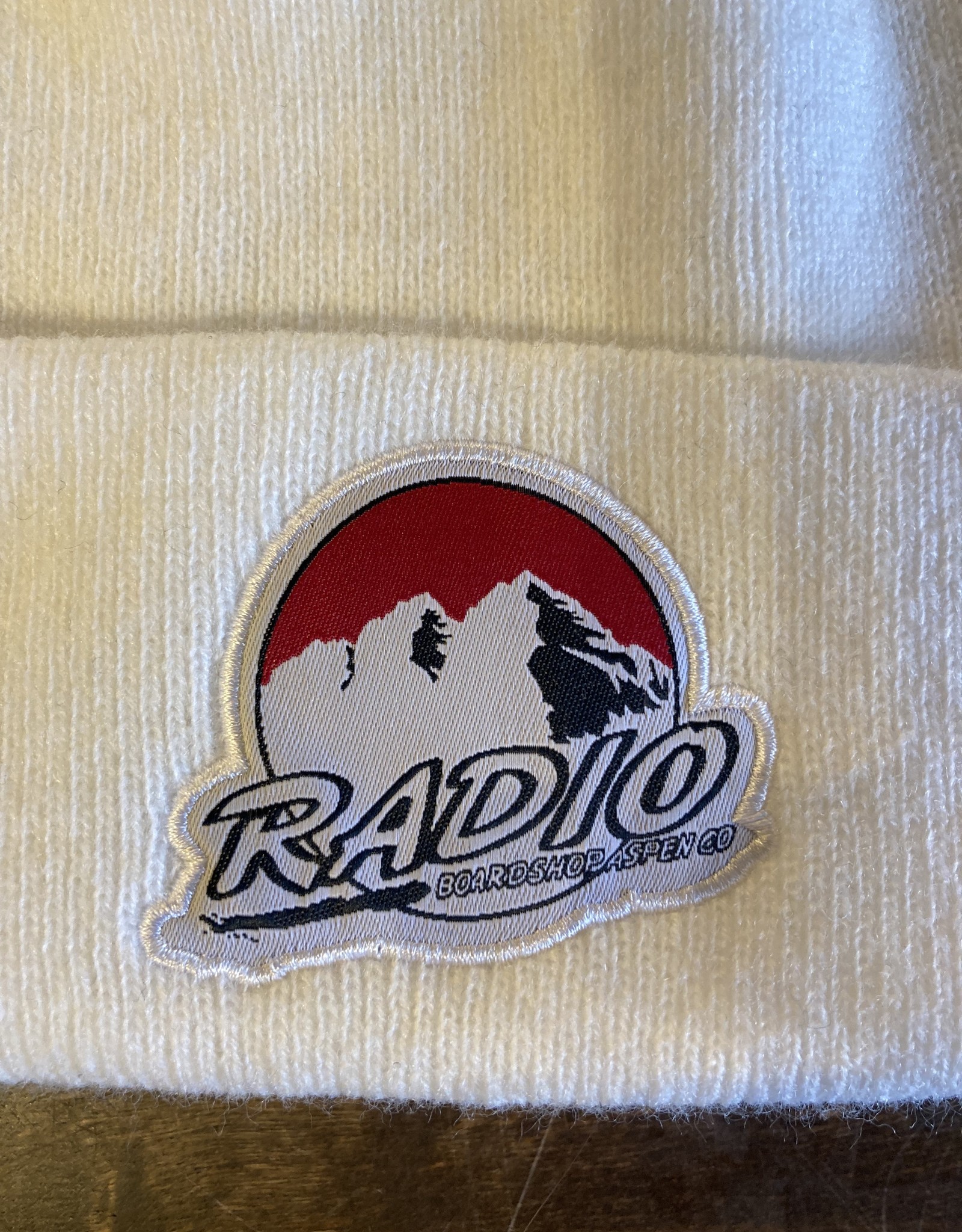 RADIO MAROON BELLS LOGO BEANIE