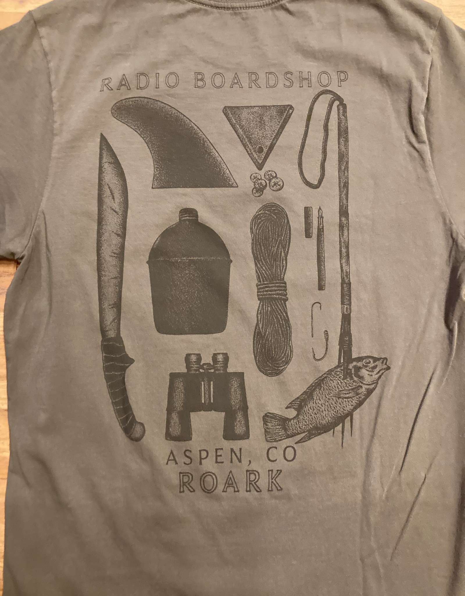 RADIO ROARK SURVIVAL KIT TEE