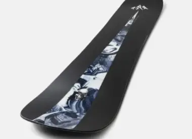 SNOWBOARDS