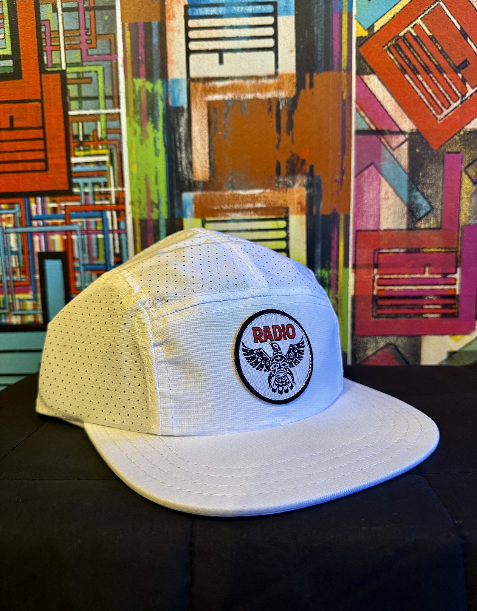 RADIO TOTEM LOGO RUNNER 5 PANEL HAT
