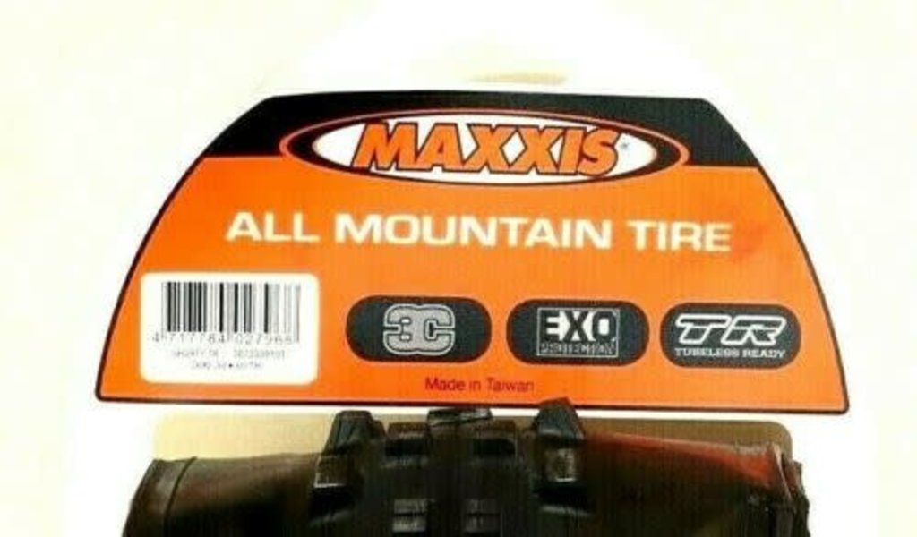 Maxxis Maxxis Shorty 26 x 2.3 Tubeless Ready MTB Bicycle Tire 3C EXO