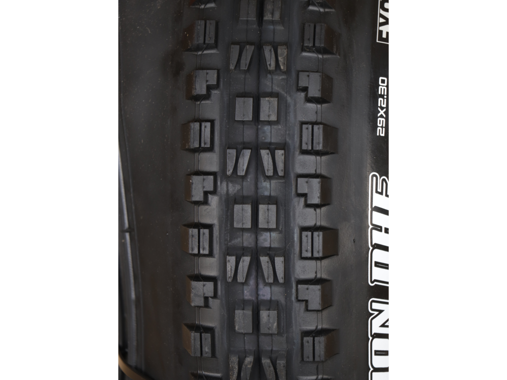 Maxxis Maxxis Minion DHF 29 x 2.3 EXO, TR Tubeless Ready, Folding Mountain Bike Tire