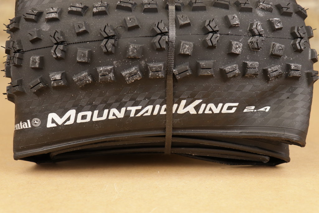 Continental Continental Mountain King 27.5 x 2.4 ProTection Tubeless Mountain Bicycle Tire