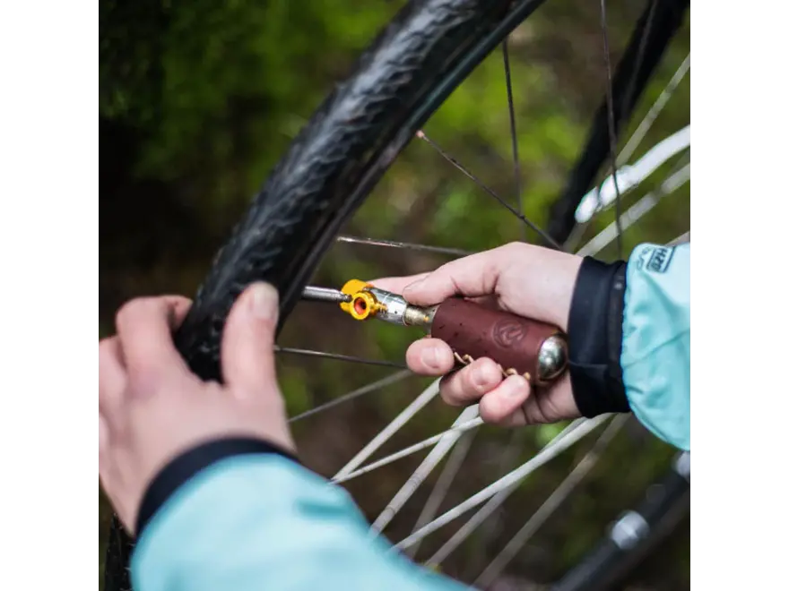 C02 Bike Tire Inflator Red Zeppelin CO2 Bike Tire Inflator