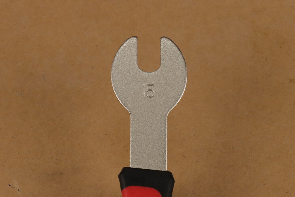 CYCLISTS CYCLIST PEDAL WRENCH 15mm  WITH COMFORT GRIP  HANDLE