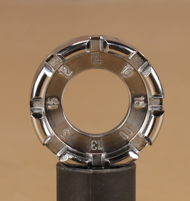 CYCLISTS UNIVERSAL ROUND SPOKE WRENCH 10-16, SW-21