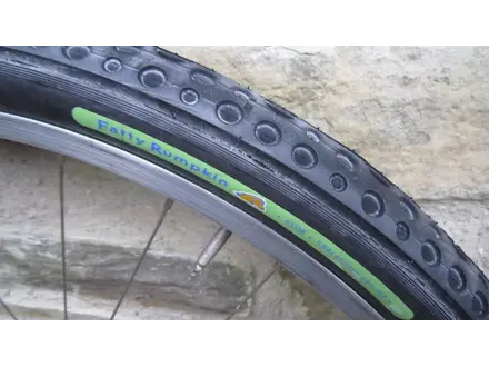 Rivendell Rivendell Fatty Rumkin 27.5 / 650B x41.5 Bicycle Tire, Black