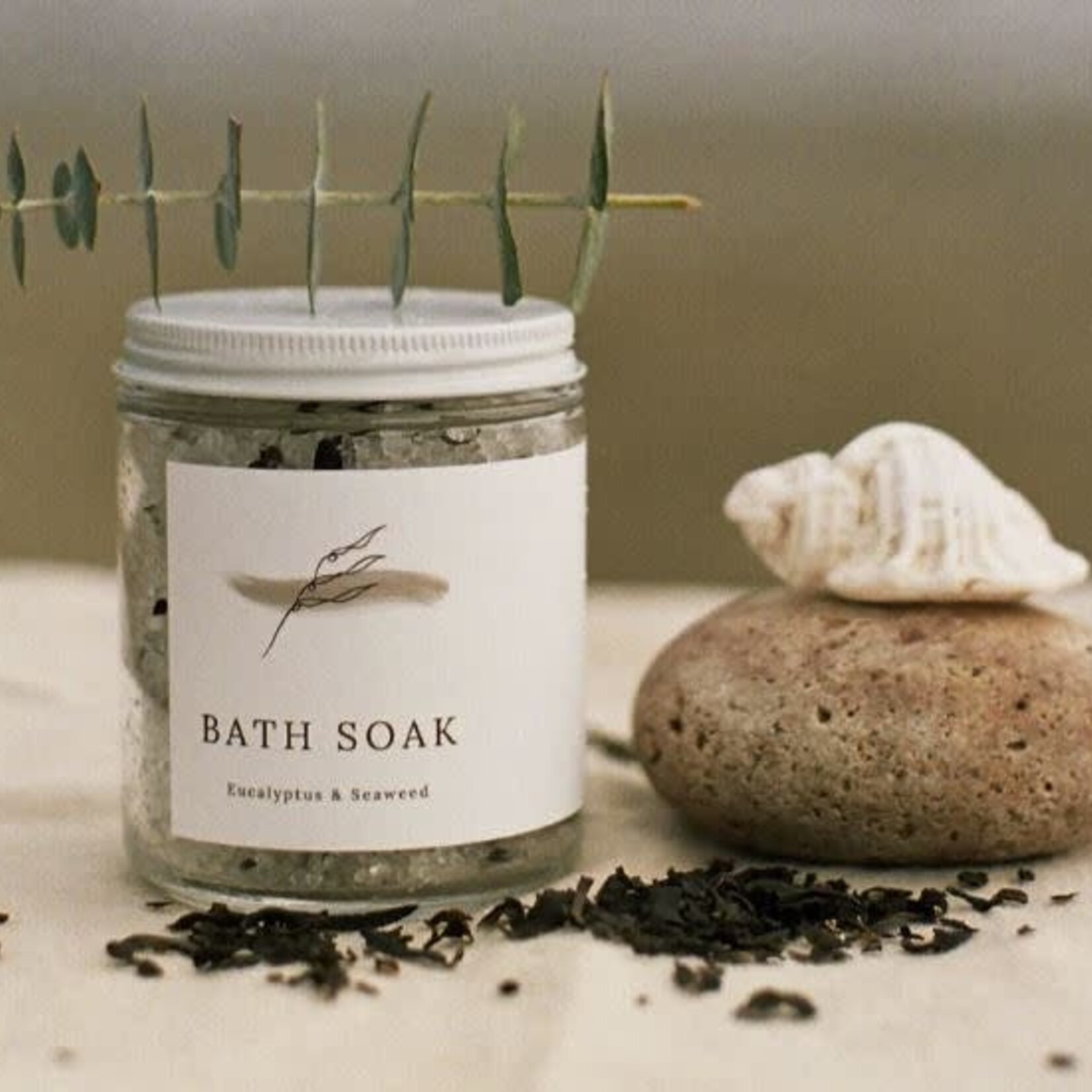 The Den Refillery Eucalyptus& Seaweed Bath Soak