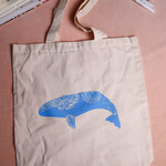 Rockfish Art Studio Lynette Dawson- Summerfeldt Grey Whale Tote Bag