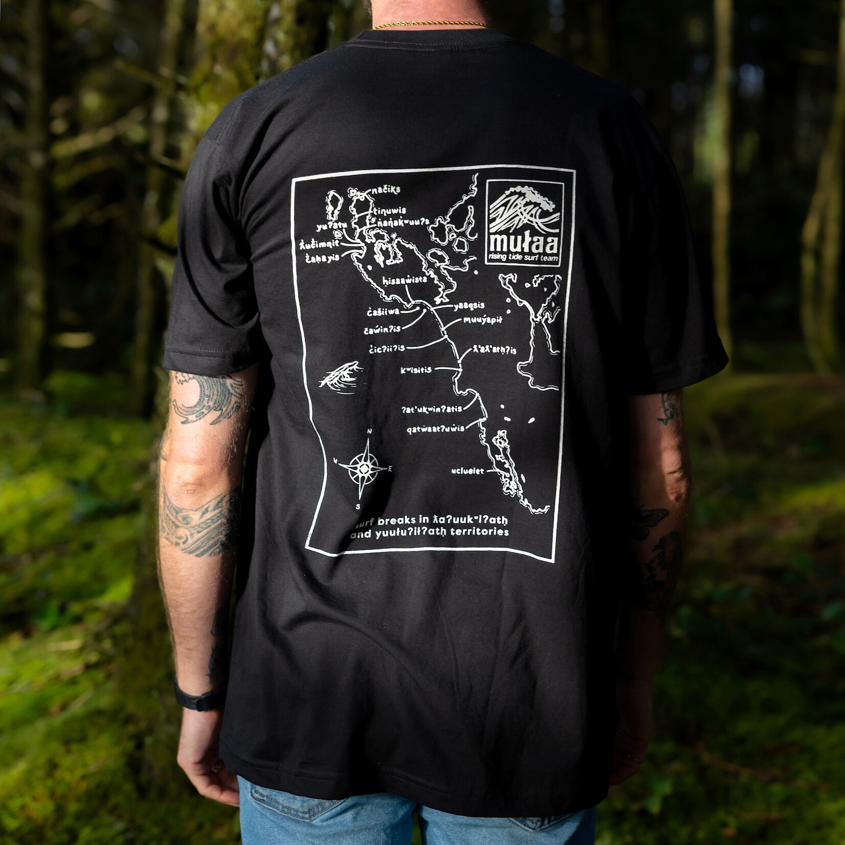 mułaa rising tides surf breaks t-shirt