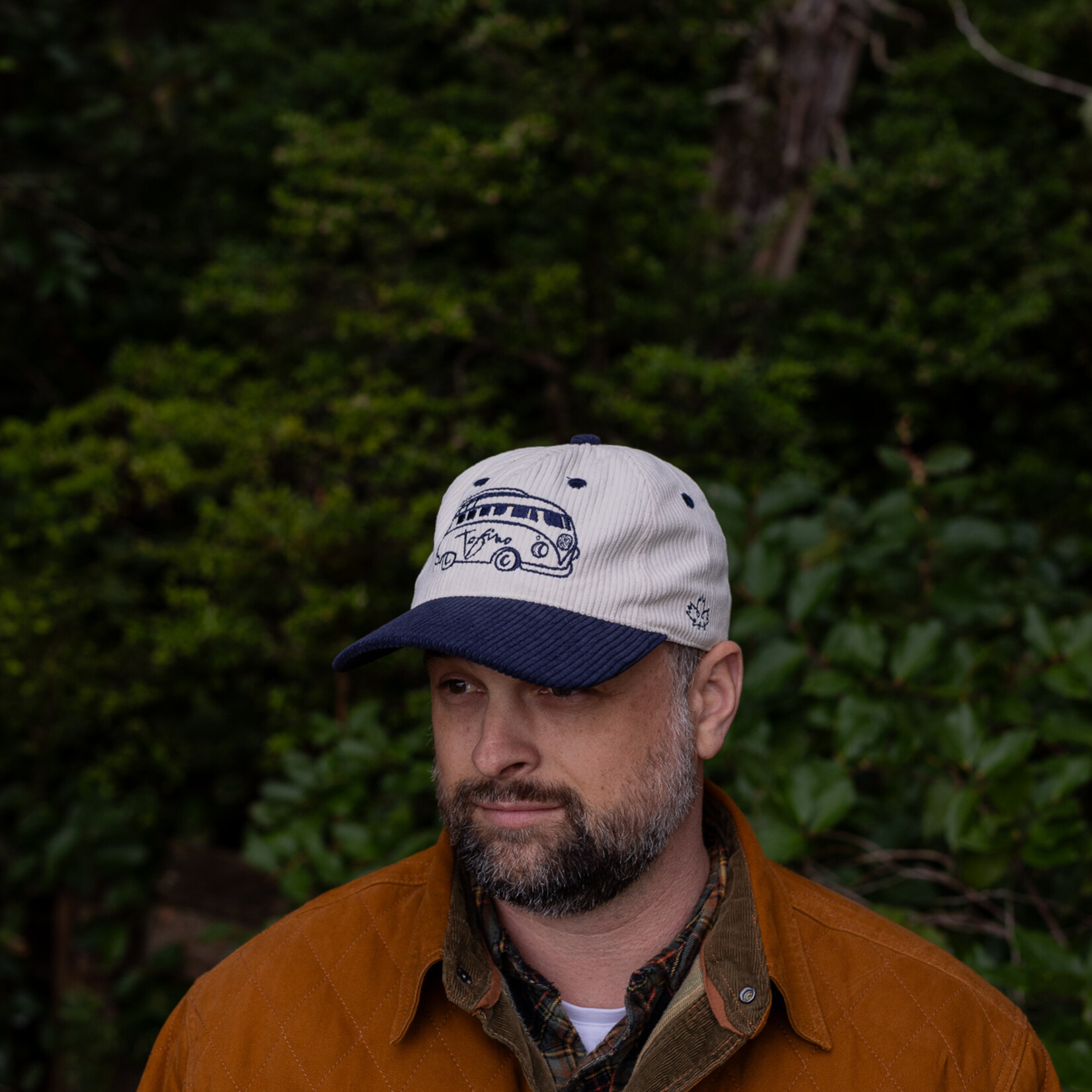 Tourism Tofino baseball cap cord cream/navy chestervan logo
