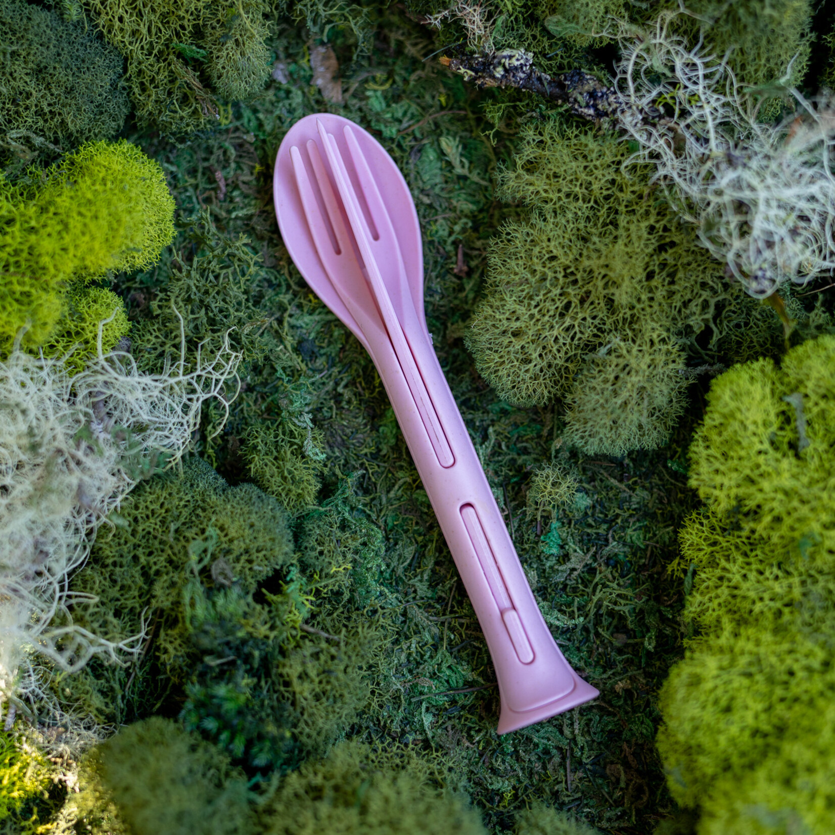 Tourism Tofino 3 piece portable cutlery set pastel pink