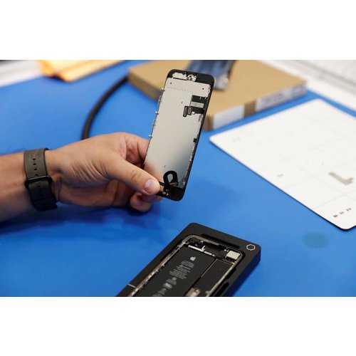 iPhone 6, 7 or 8 Replacement Battery (In-Store only) 