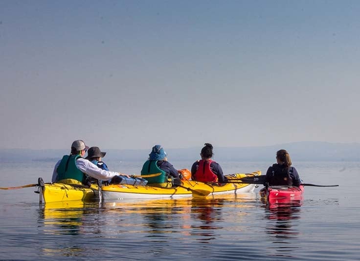  kayaking on yellowstone lake