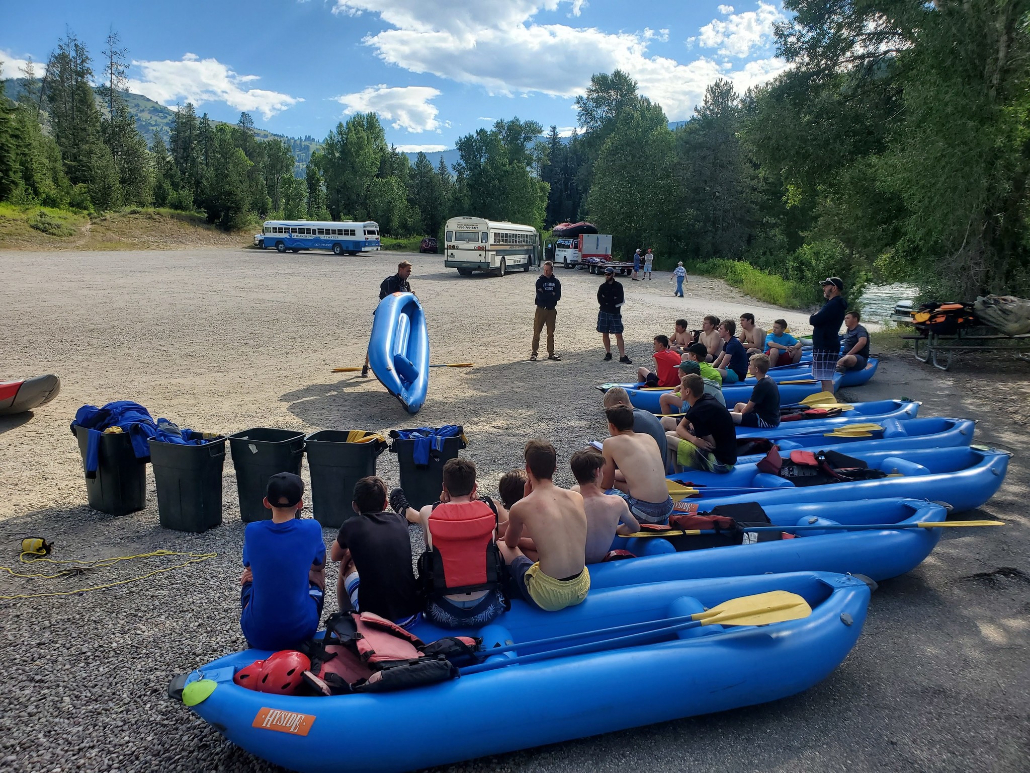 Andy lex gearing up a group