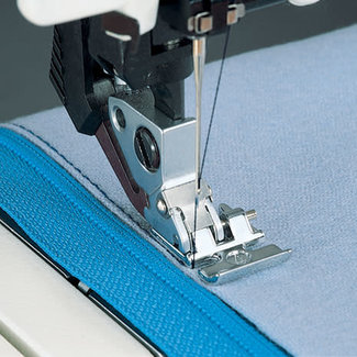 PFAFF Pfaff Zipper Foot w/IDT (group D,E,G,J,K*)