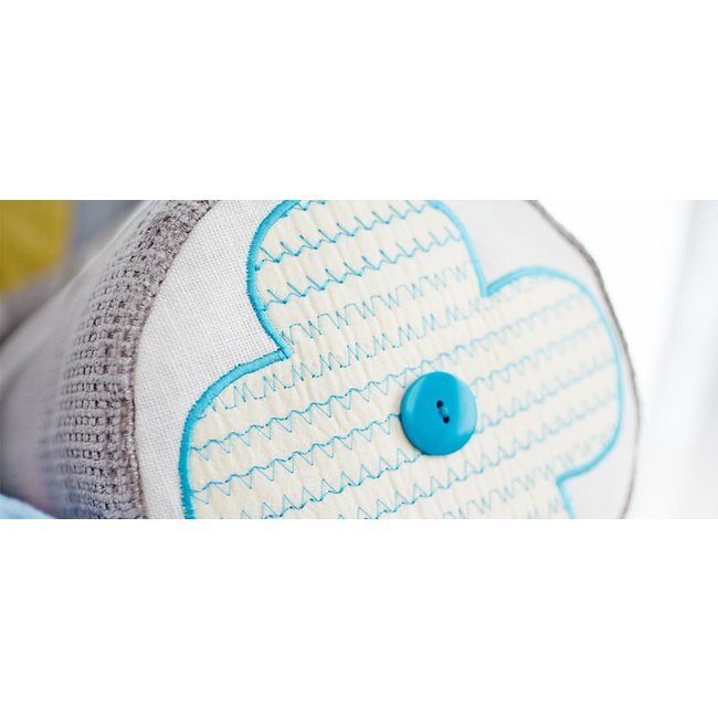 select™ 4.2 Sewing Machine