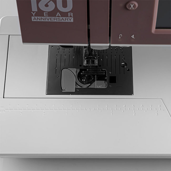 quilt ambition™ 635 Sewing Machine