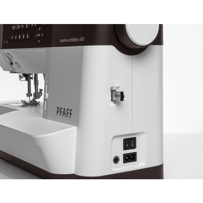 creative™ ambition™ 640 Sewing & Embroidery Machine