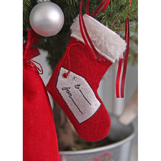 UNDER THE TREE EMBROIDERY PATTERN